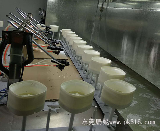 塑膠件自動噴涂設(shè)備3