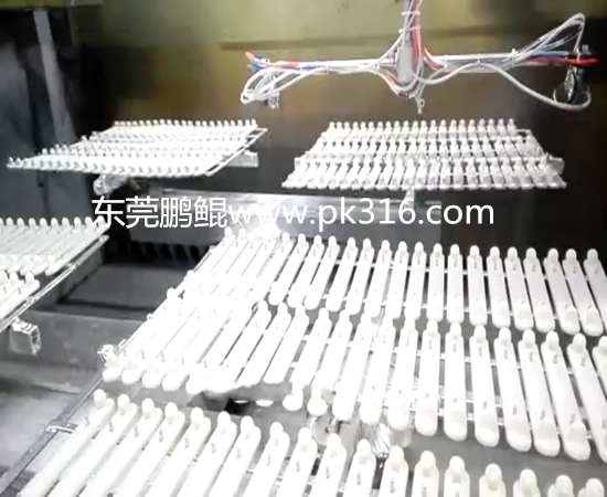 拉發(fā)器自動(dòng)噴涂機(jī)